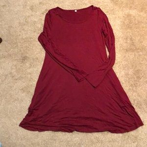 It has pockets!